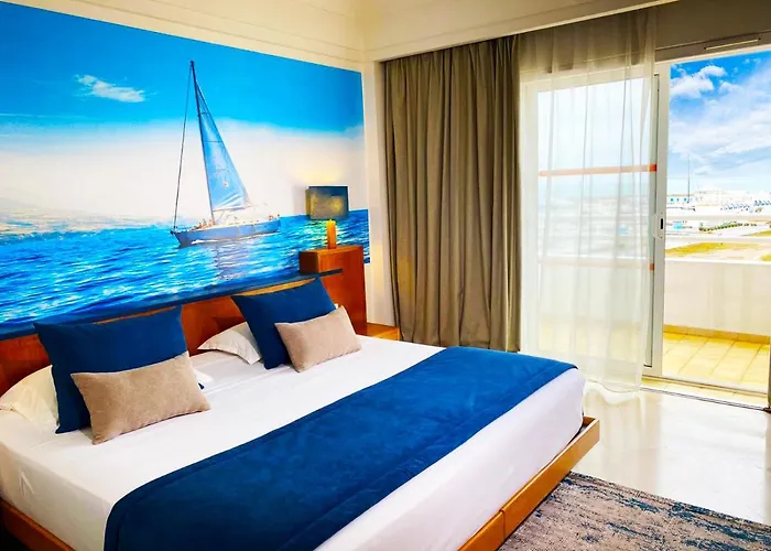 Blue Marine Hotel