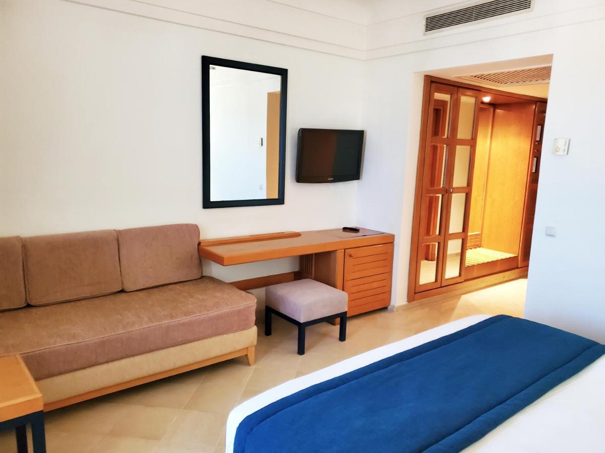 Blue Marine Hotel 5*